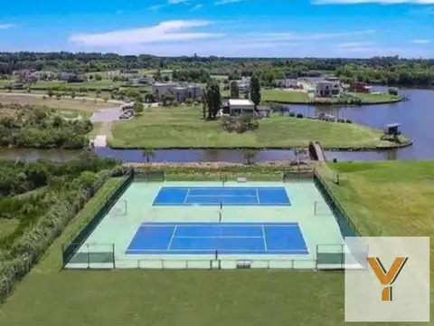 Terreno en Venta de 749,0 m2