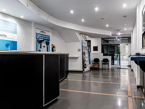 HUMBERTO PRIMERO  al 2200