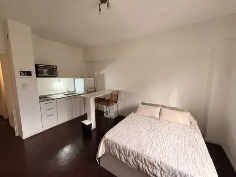 Av del Golf 1400, Piso 1