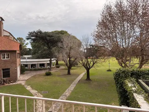 Av del Golf 1400, Piso 1