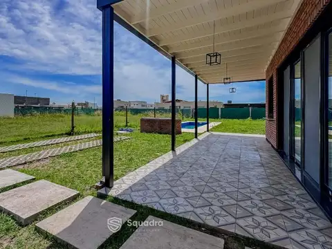 VENTA - Casa de 2 dormitorios y pileta. Don Mateo, etapa 3, Funes.