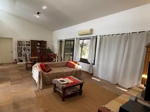 Casa en Venta en La Alameda, USD 215.000