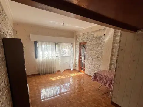 Casa en Venta en Piñeyro, USD 185.000