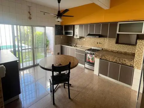 Casa - Venta - Argentina, Avellaneda - La Rioja 1516