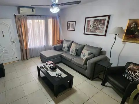 Depto Tipo Casa en Venta en Lomas De Zamora, USD 85.000