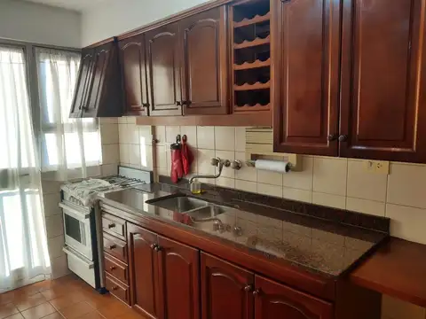 Departamento en Alquiler con 1 cocheras