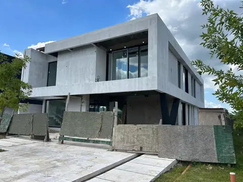 Casa en Venta en Nordelta El Yacht, USD 2.500.000