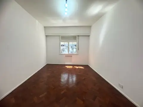 Departamento 3 ambientes en alquiler con balcon al frente refaccionado en Palermo zona Botanico