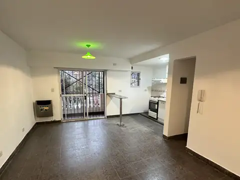 Departamento en Alquiler en Mataderos, $ 700.000