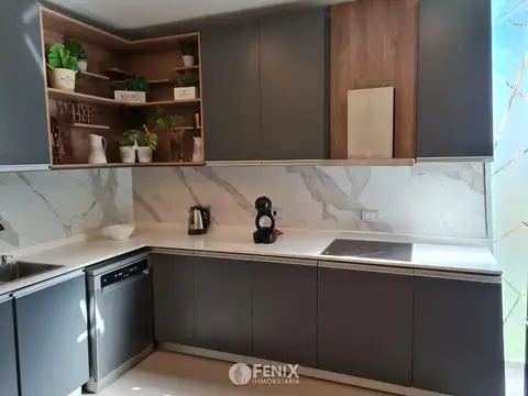 Casa en Alquiler con 1 cochera