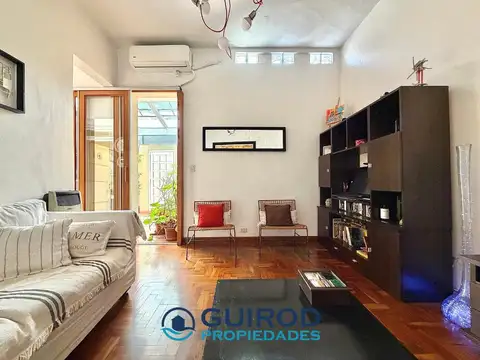 Depto Tipo Casa 4 ambientes con 2 baños