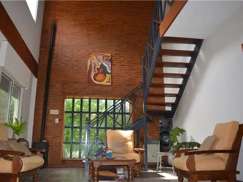Hermosa Casa 5 ambientes -Pilar-Robles del Monarca