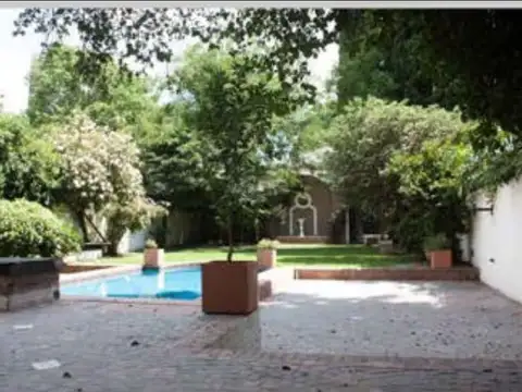 Casa en Alquiler de 5 dormitorios