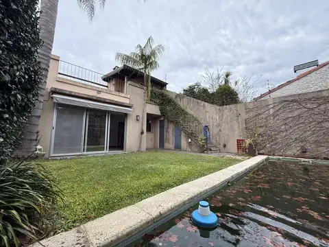 Casa 3 ambientes con 2 baños