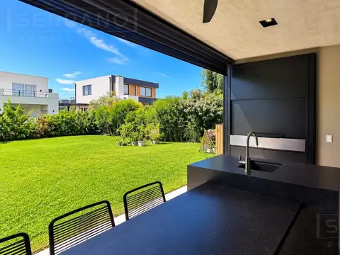 Casa en Venta en Puertos - Barrio Ceibos, USD 465.000