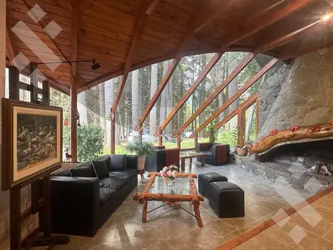 Hotel en Venta en Villa la Angostura, Los Lagos