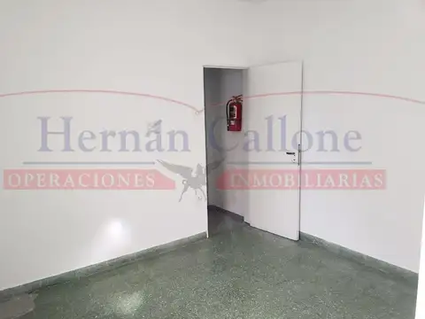 Depto Tipo Casa en Alquiler en Ramos Mejia, $ 500.000