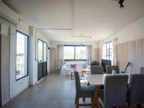 Depto Tipo Casa en Venta de 3 dormitorios