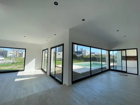 Casa en Alquiler de 3 dormitorios