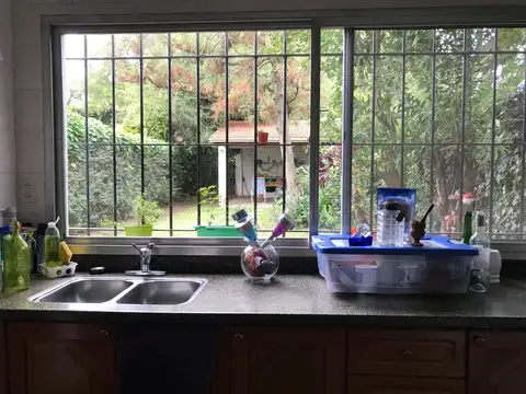 BECCAR | AV. LIBERTADOR A VÍAS | EN EXCELENTE SECTOR | CHALET DE 3 DORMITORIOS CON LINDO JARDÍN