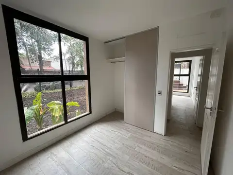 Departamento en Venta en Barrio Parque Leloir, USD 160.000