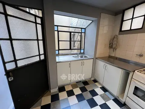 Depto Tipo Casa en Venta 40 años