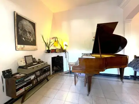Depto Tipo Casa en Venta 40 años