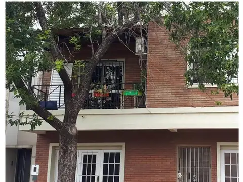 Duplex interno a pocas cuadras de boulevard