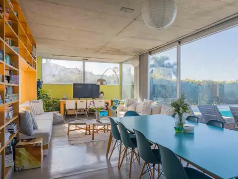 Casa 7 ambientes con 3 baños