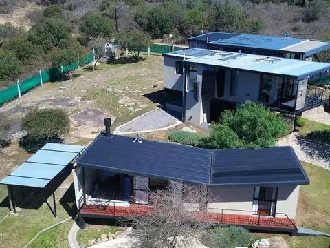 VENTA COMPLEJO 3 CABAÑAS MAS CASA ESCRITURA