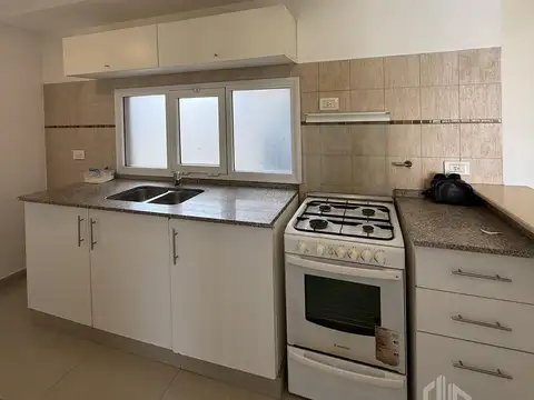 Departamento en Alquiler con 1 cocheras