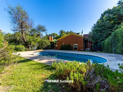 VENTA CASA 2 Dorm. CON PILETA en VILLA VENTANA