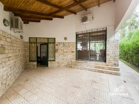 Casa 3 ambientes con 1 baño