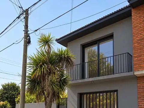 Depto Tipo Casa en Venta en Villa Primera, USD 52.900