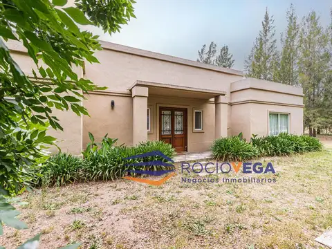 Hermosa casa en venta en Chacras de El Nacional, Gral. Rodríguez