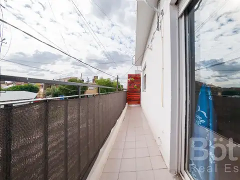 Depto Tipo Casa en Venta de 3 ambientes