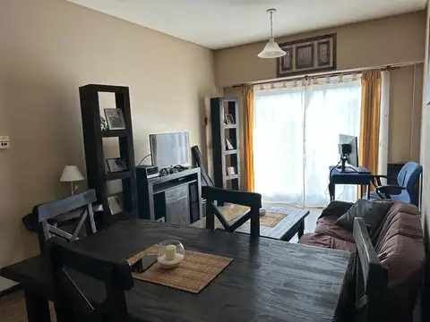 Emilio Cardeza 9 , Piso 7