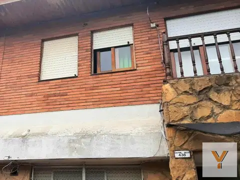 Casas en venta - 6 Dormitorios 4 Baños - Cochera - 350Mts2 -