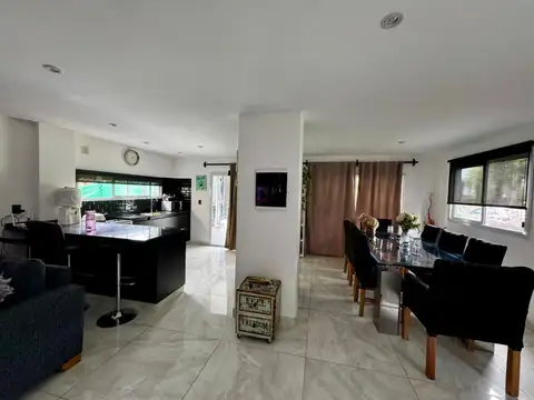 Casa moderna venta country Aranzazu