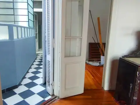 Depto Tipo Casa en Venta 70 años