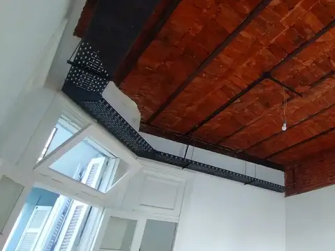 Depto Tipo Casa en Venta en Caballito Sur, USD 139.000