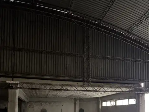 VENTA. Cochera posibilidad 2 autos