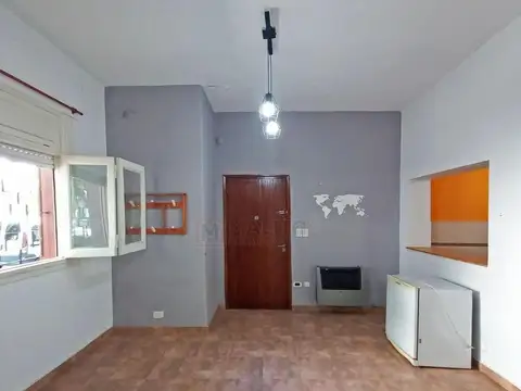 Depto Tipo Casa en Venta en Mataderos, USD 95.000