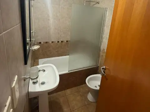 Departamento en Alquiler con 1 cocheras