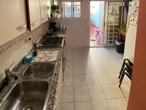 Depto Tipo Casa 4 ambientes con 2 baños
