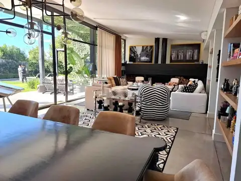 Casa en Venta de 4 dormitorios