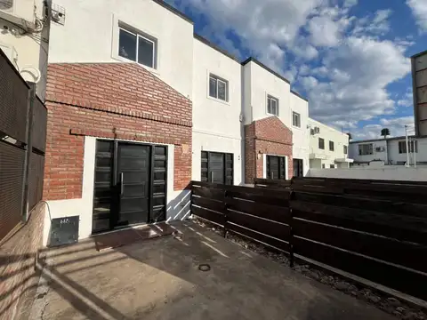 Depto Tipo Casa en Venta de 2 dormitorios