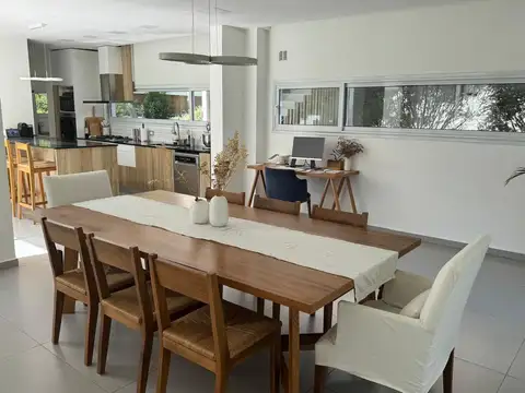 Casa en Alquiler en City Bell, USD 3.000