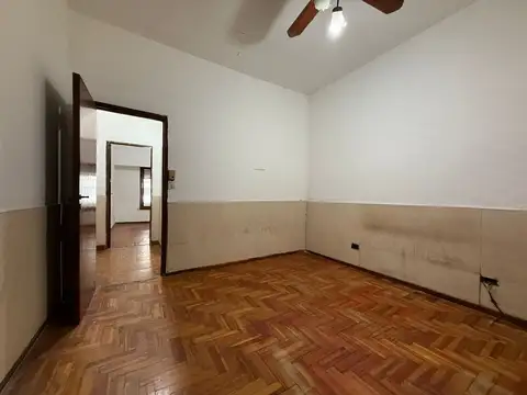 CASA 3 AMBIENTES Y DPTO FONDO, Ó 2 FAMILIAS, WILDE