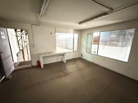 Galpon en Alquiler 50  mts Fondo